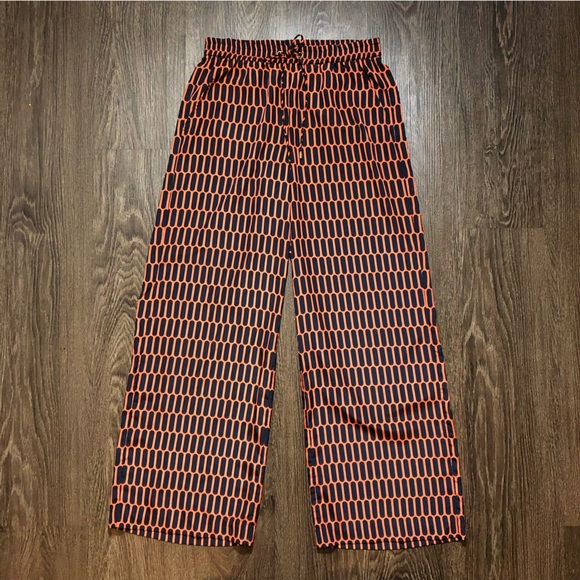 Michael Kors Geometric Orange & Black Wide Leg Pants - Picture 4 of 15